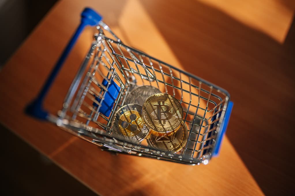 T. Rowe Price estrena el primer ETF cripto de gestión activa: un gestor decide por ti cuánto bitcoin, ether y solana llevas