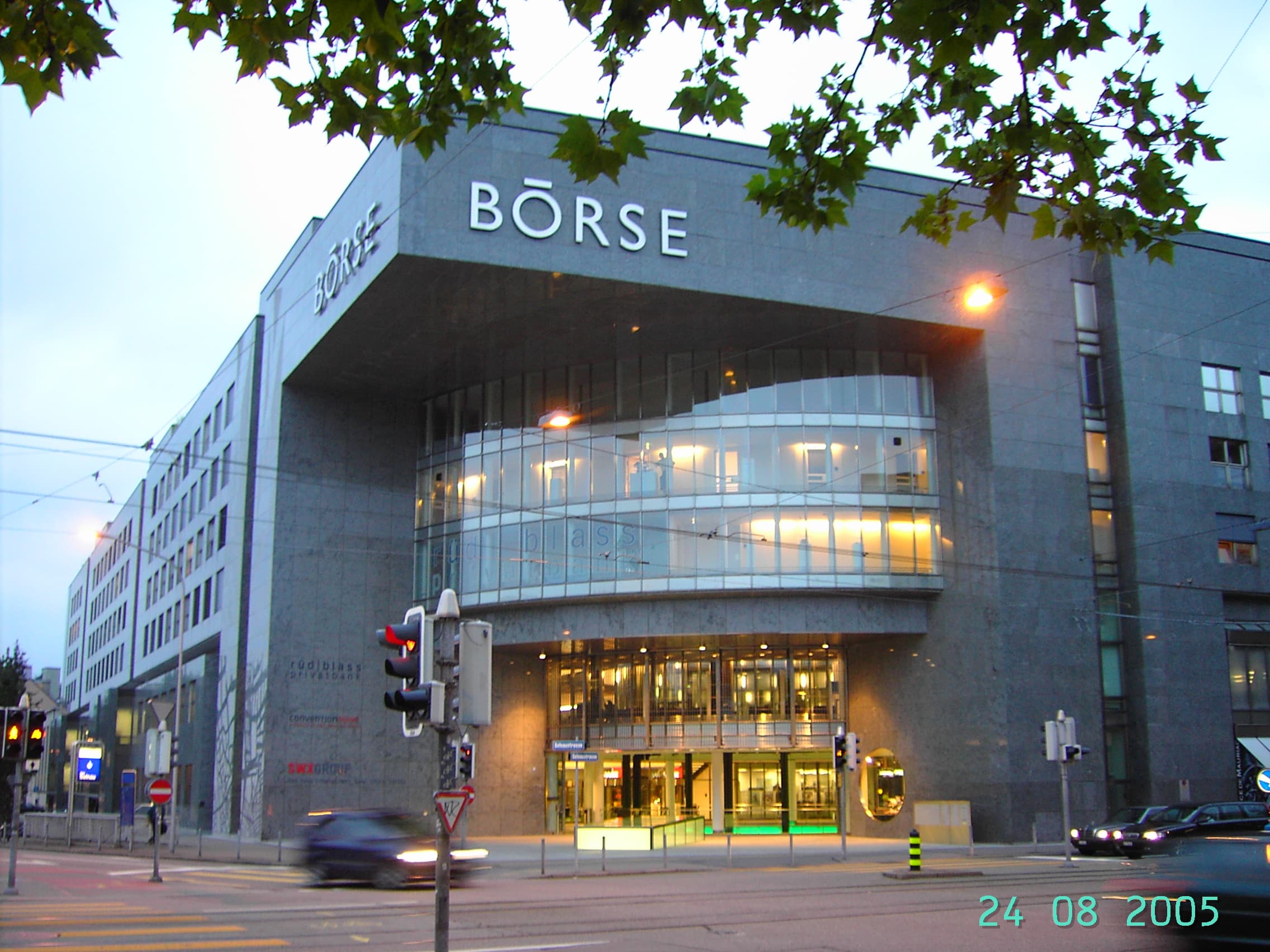 Swissquote pierde el 12% en bolsa por el 4% de sus ingresos, y un tercio de ese agujero no lo pusieron sus clientes sino su propio inventario de cripto